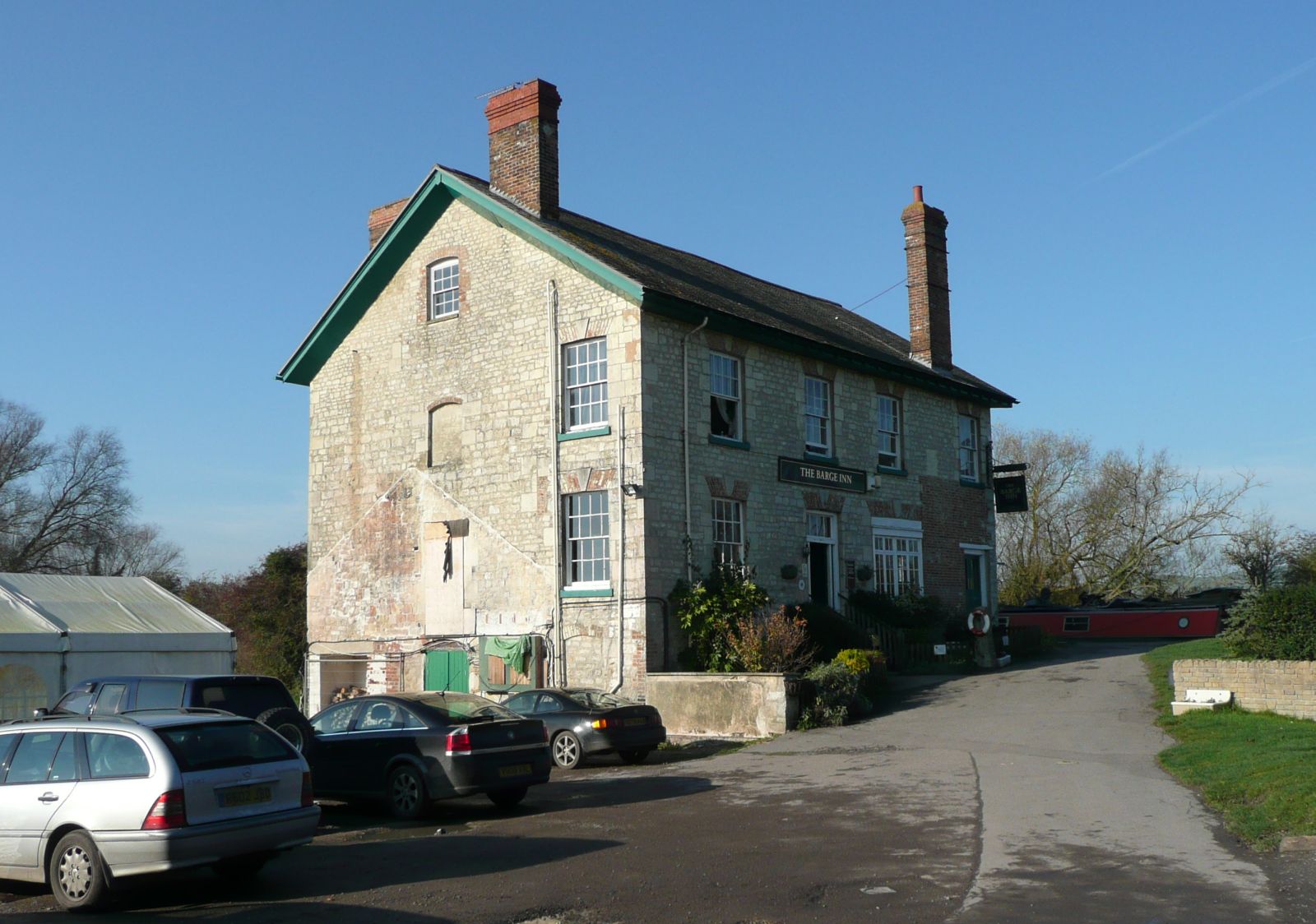 The Barge Inn beside the Kennet and Avon Canal